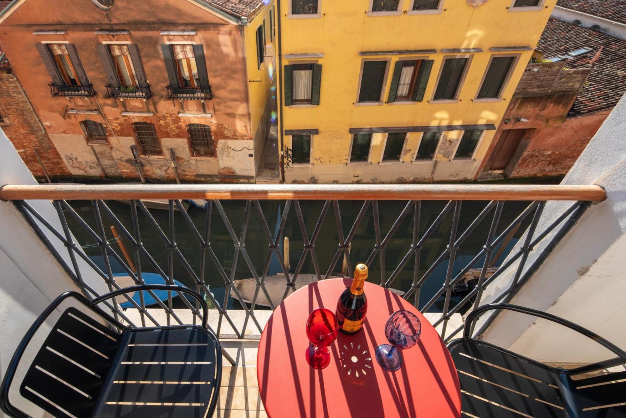 Venezia Vista Canale Екстериор снимка