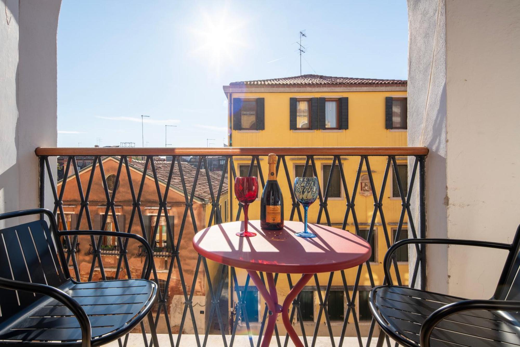 Venezia Vista Canale Екстериор снимка